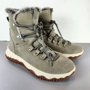 LL Bean Women's Day Venture Insulated Boot, Lace-Up, River Rock Faux Fur Size 6